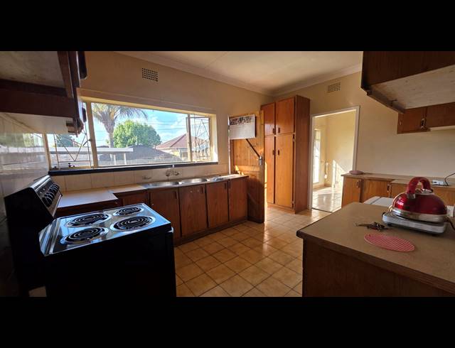 3 BEDROOM HOUSE FOR SALE IN GEDULD EXT 1